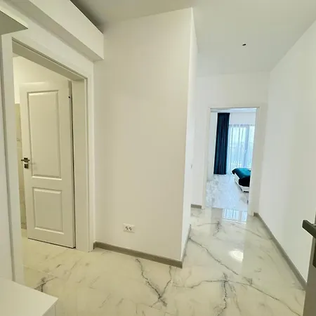 Luxury Avanera Towers Apartments Parking Included Suceava Exterior foto