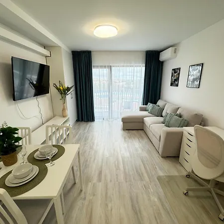 Luxury Avanera Towers Apartments Parking Included Suceava Exterior foto